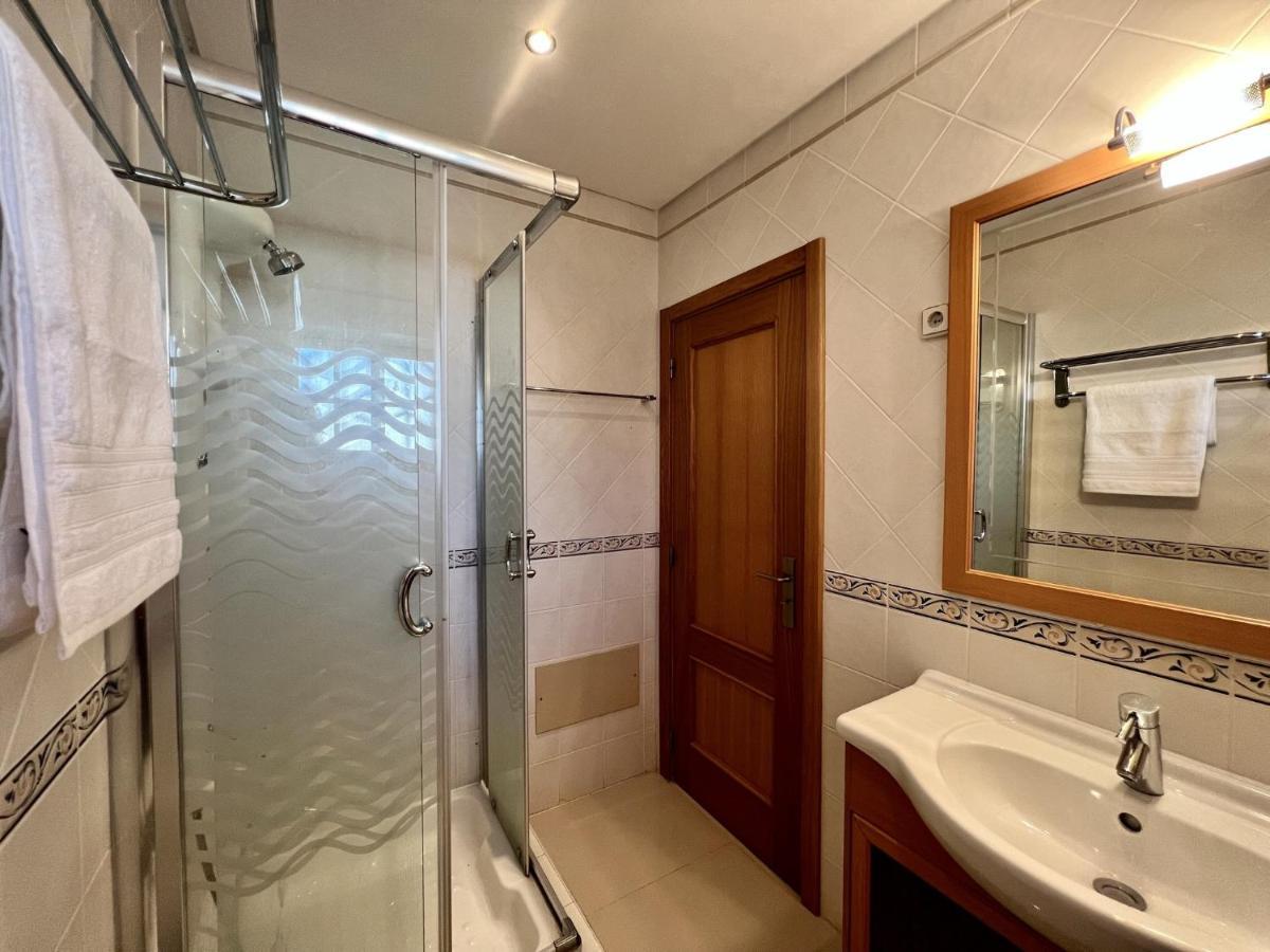 Quarteira Classic 1 With Pool By Homing Esterno foto