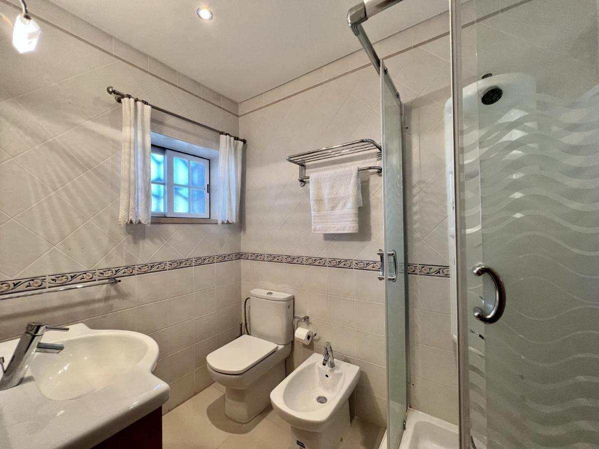 Quarteira Classic 1 With Pool By Homing Esterno foto